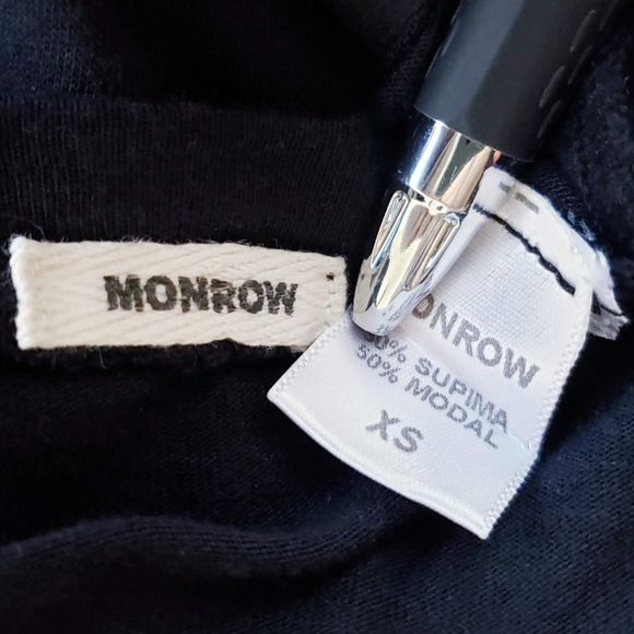 MONROW XS Deep V Studded Border Supima Modal Tee - Picture 6 of 6